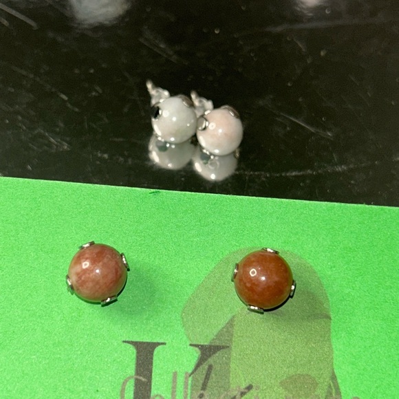 Brown Jasper & Light Jade Stud Earrings - Picture 3 of 4